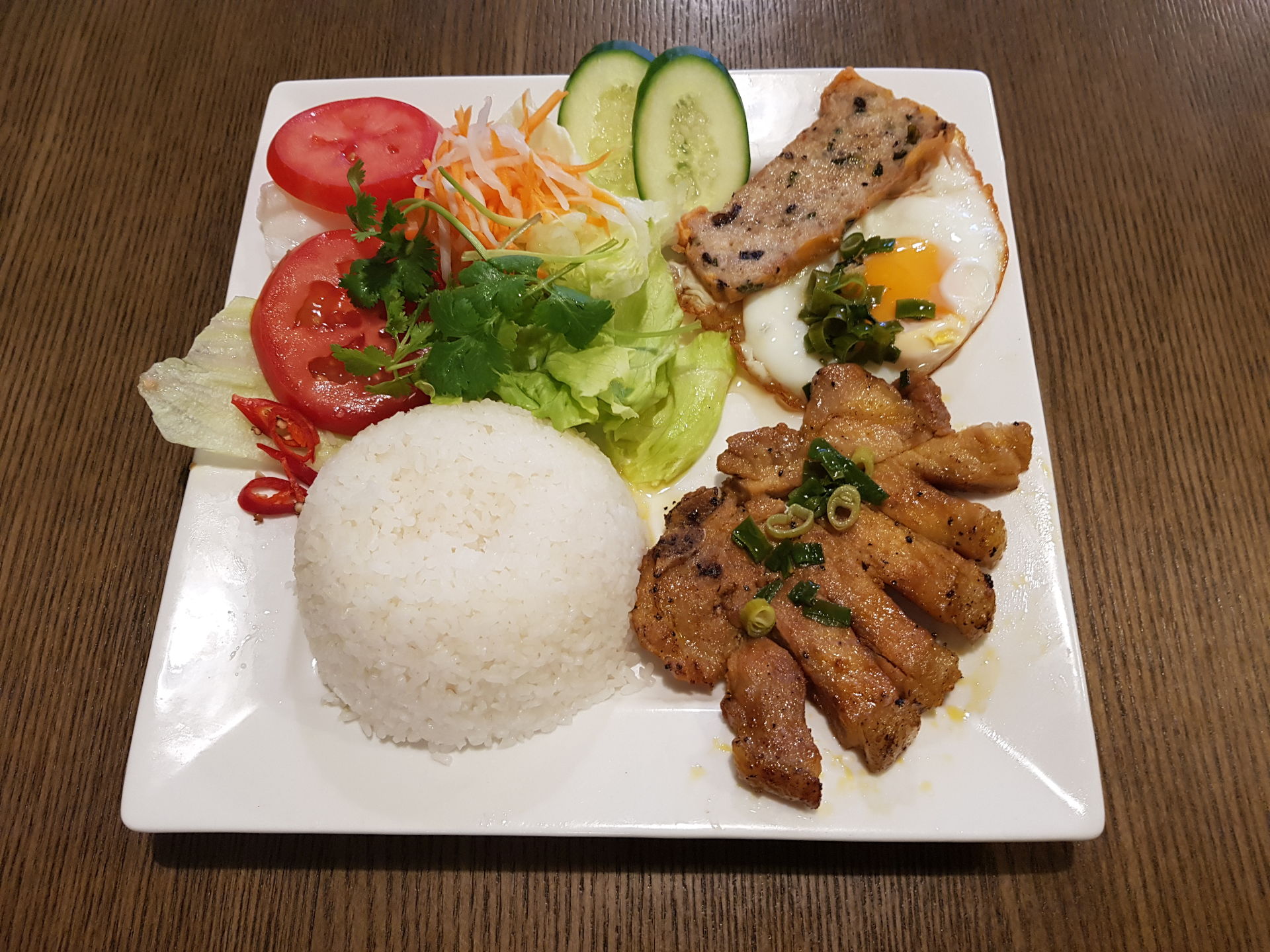 Broken Rice, char grilled pork chop Cơm Tấm Bì Sườn Noos Noodles